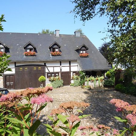 Cozy Cottage In Malmedy With Large Garden Екстериор снимка