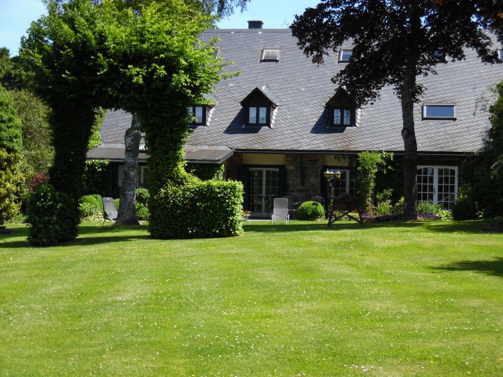 Cozy Cottage In Malmedy With Large Garden Екстериор снимка